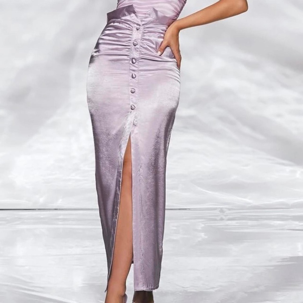 Cute button-front silky skirt